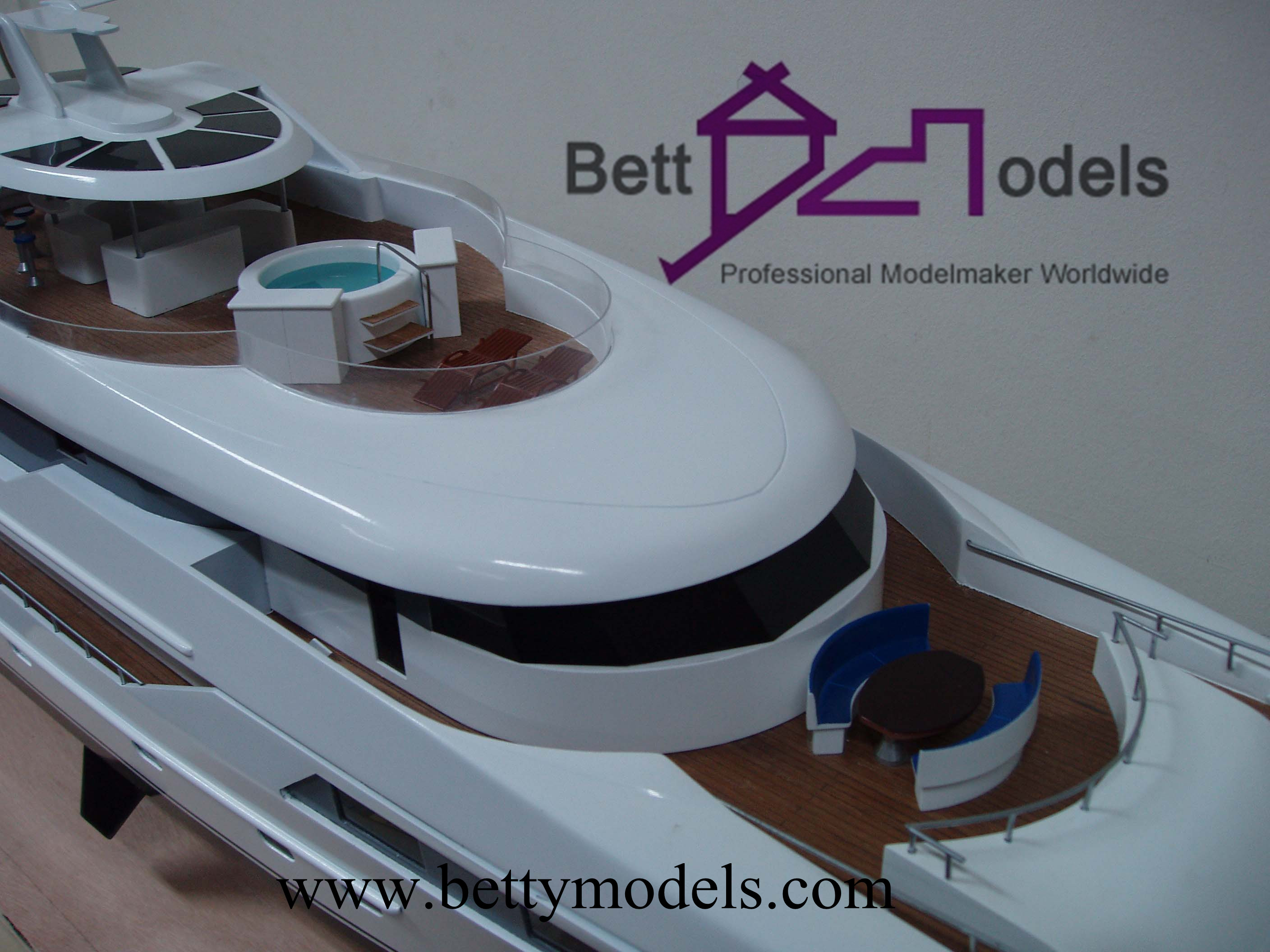 France custom yacht scale models