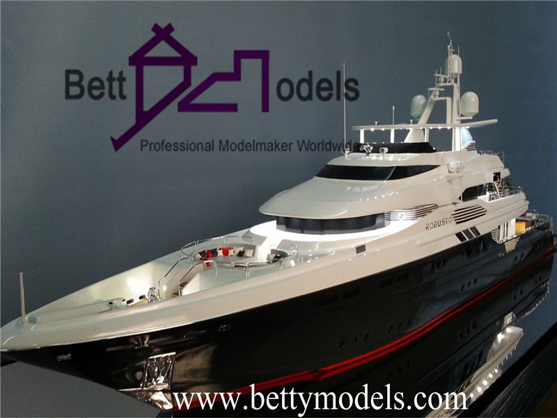 yacht model making Germany